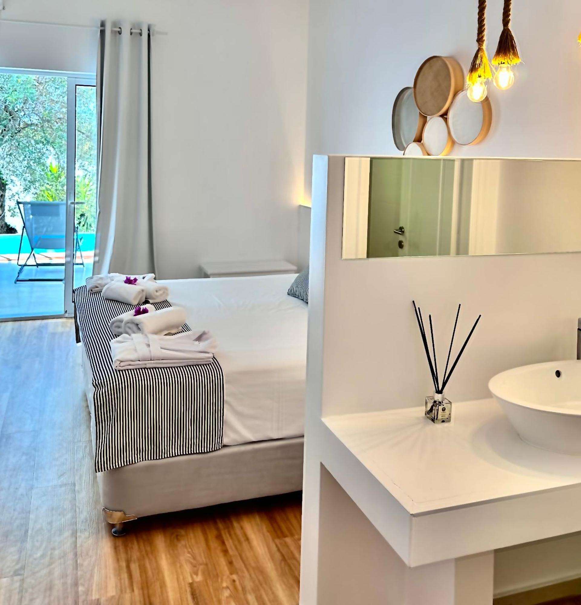 Hotel Mr And Mrs White Corfu Couples Retreat Adults Only Acharavi  Exteriér fotografie